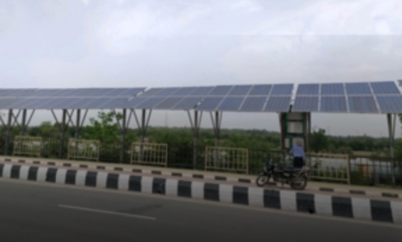 1 MW at Highway solar project, Delhi Meerut Expressway, Delhi